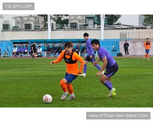 说到做到！泰山3-1海港，徐江果然连磕3个，球迷：不跪叫磕头吗？